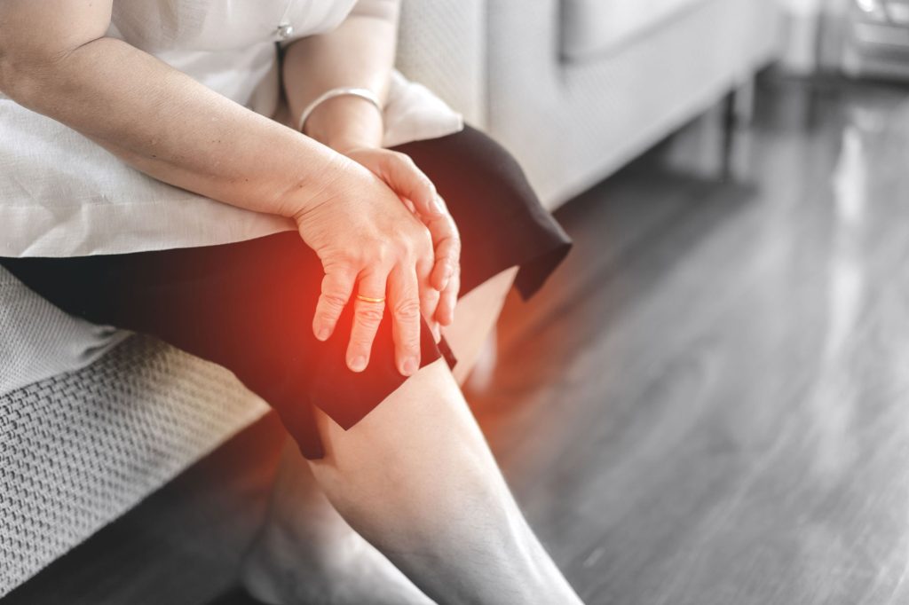 Knee pain image